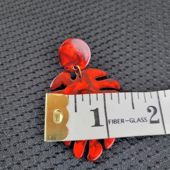 **SOLD** Shades of Red Marble Floral Acrylic Tortoise Post Earrings - Picture 2 of 4